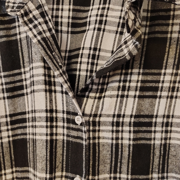 Oversized cozy button down top - Picture 5 of 10